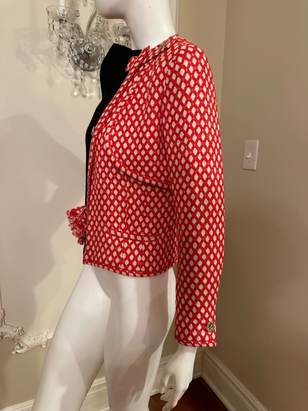 CHANEL Red Patterned and Black Two-Tone Blazer Jacket - Picture 15 of 15